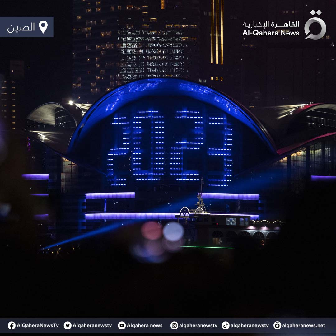 الاحتفال برأس السنة فى الصين بالكمامات