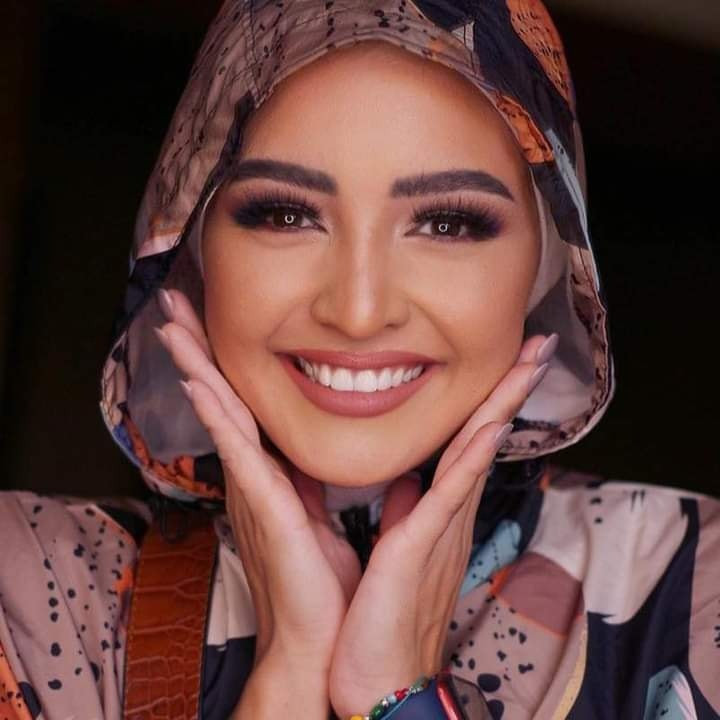 هلا رشدى