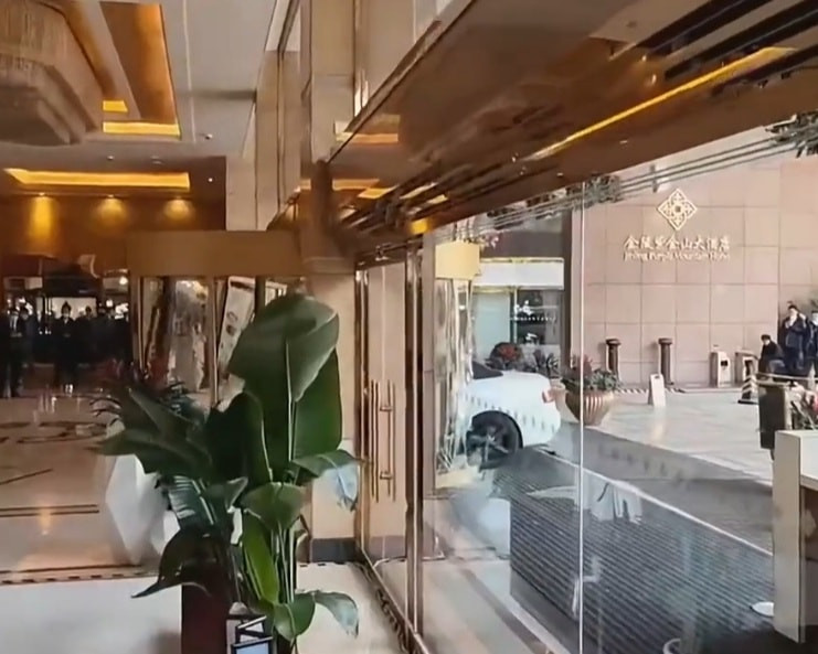 افتحام فندق فى الصين