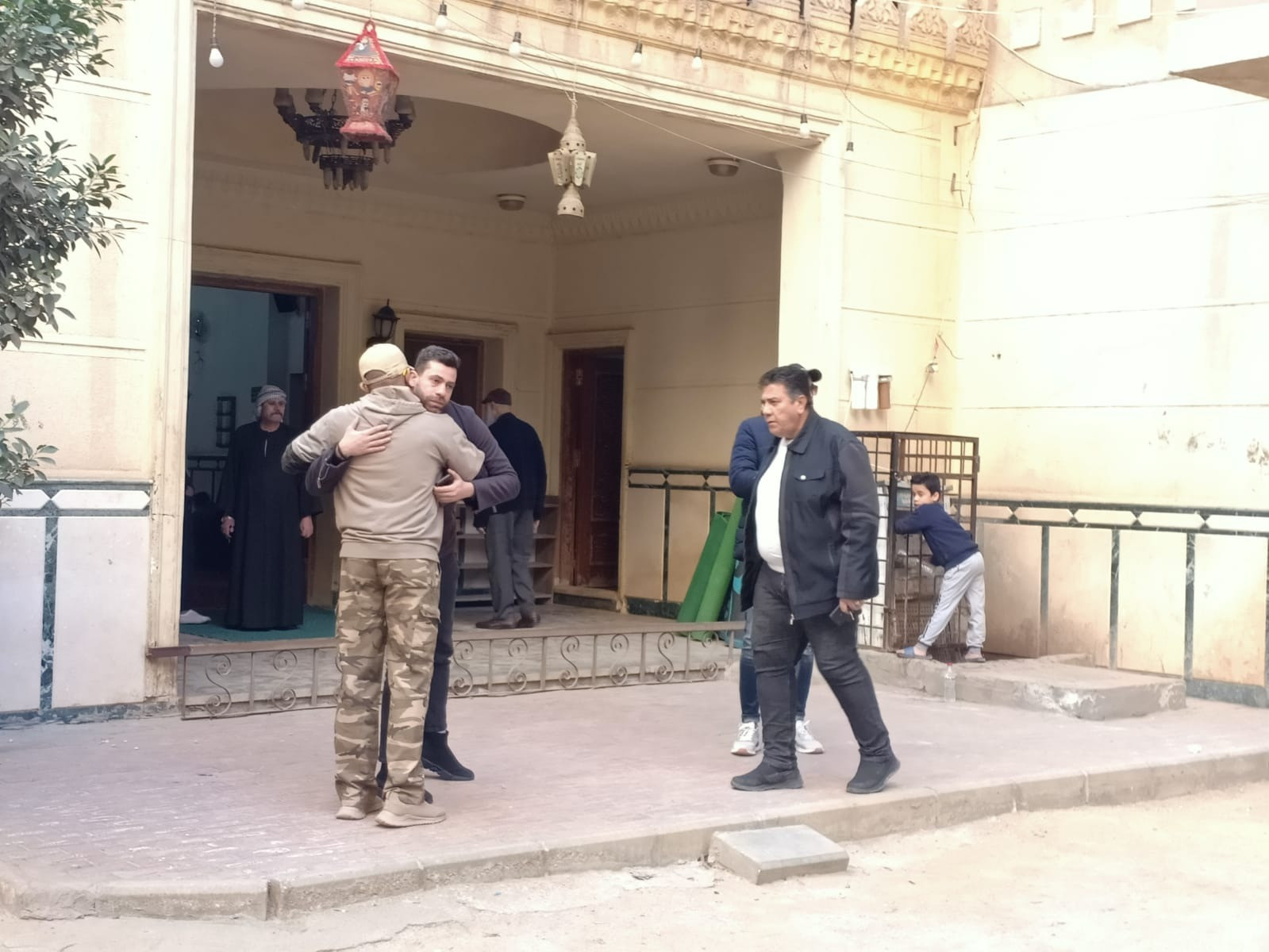 جنازة الشاعر ناصر الجيل