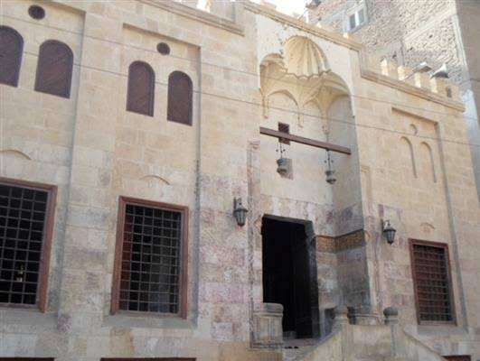 المسجد المعلق