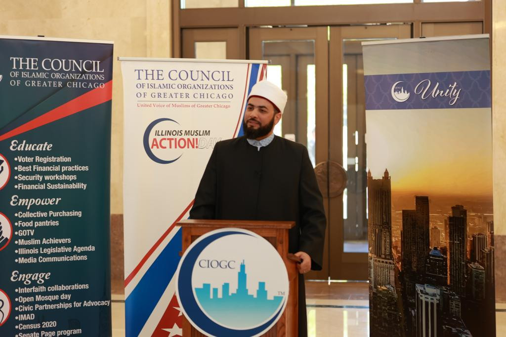 إمام مصرى يفتتح جلسات الشيوخ والنواب فى أمريكا