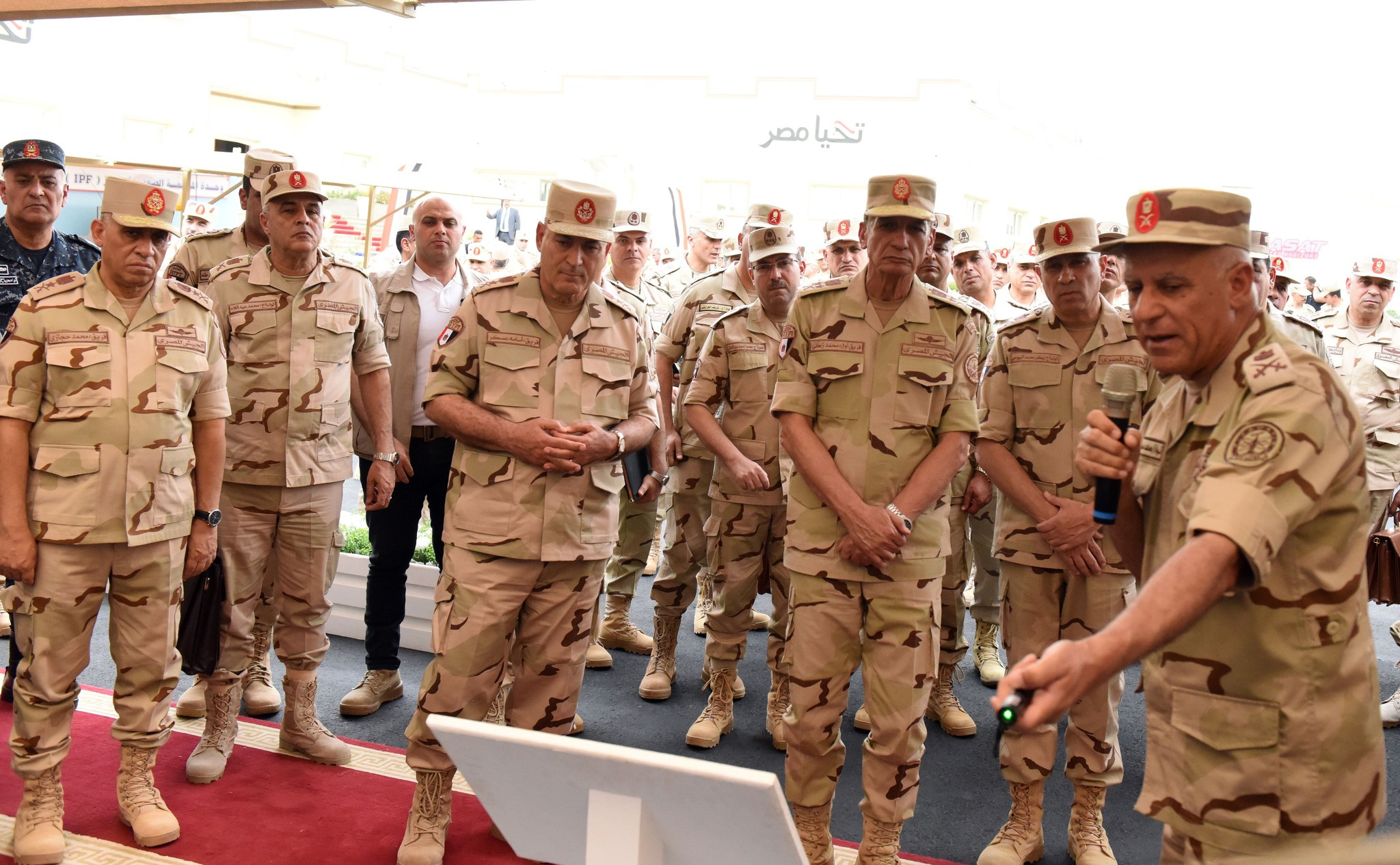 وزير الدفاع