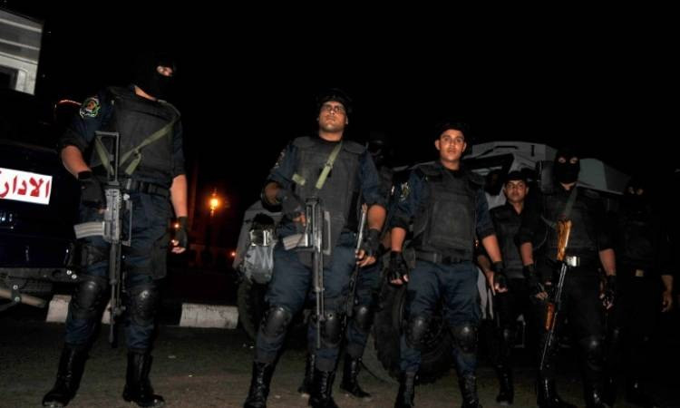 ضبط قائد تروسيكل حاول دهس فتاة وتعدى لفظيا على شقيقتها في الإسكندرية