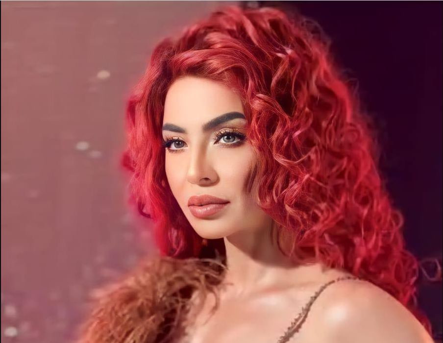 دوللى شاهين