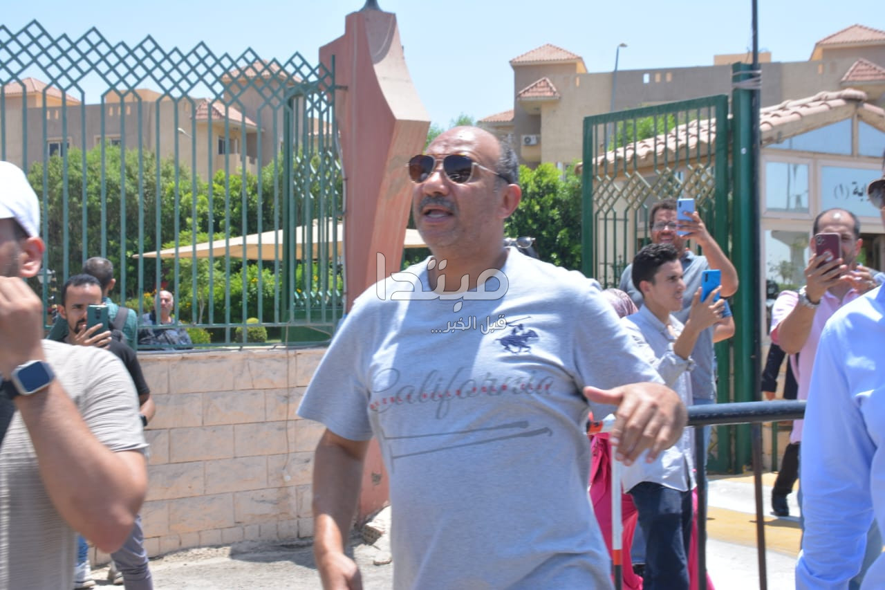جنازة والد مى كساب