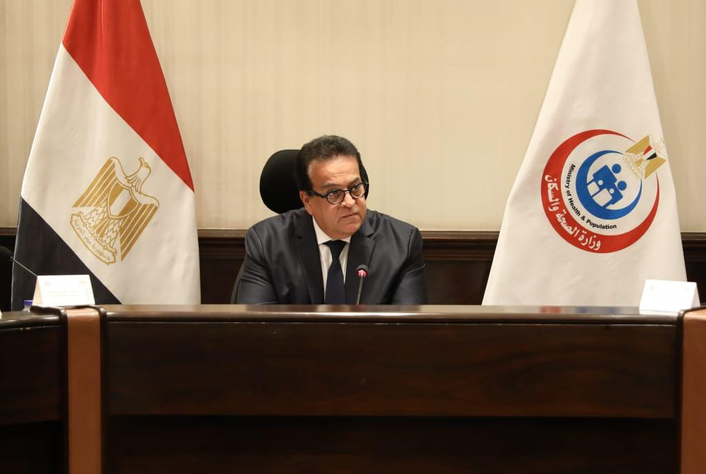لقاء وزير الصحة