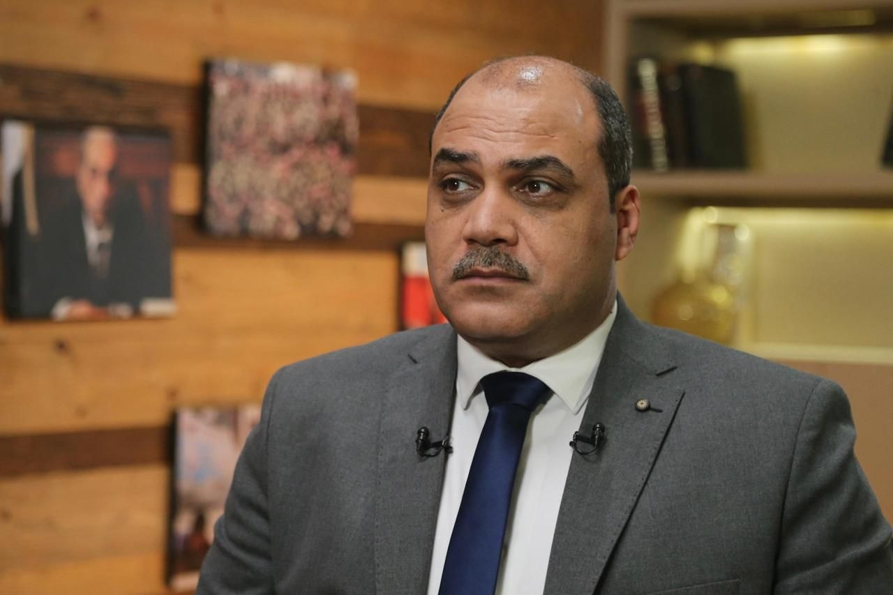 الشاهد