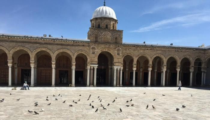 جامع الزيتونة فى تونس