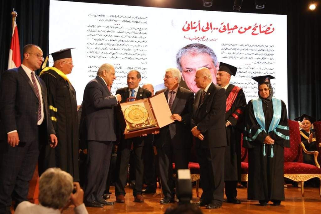 أيمن عاشور وزير التعليم العالي