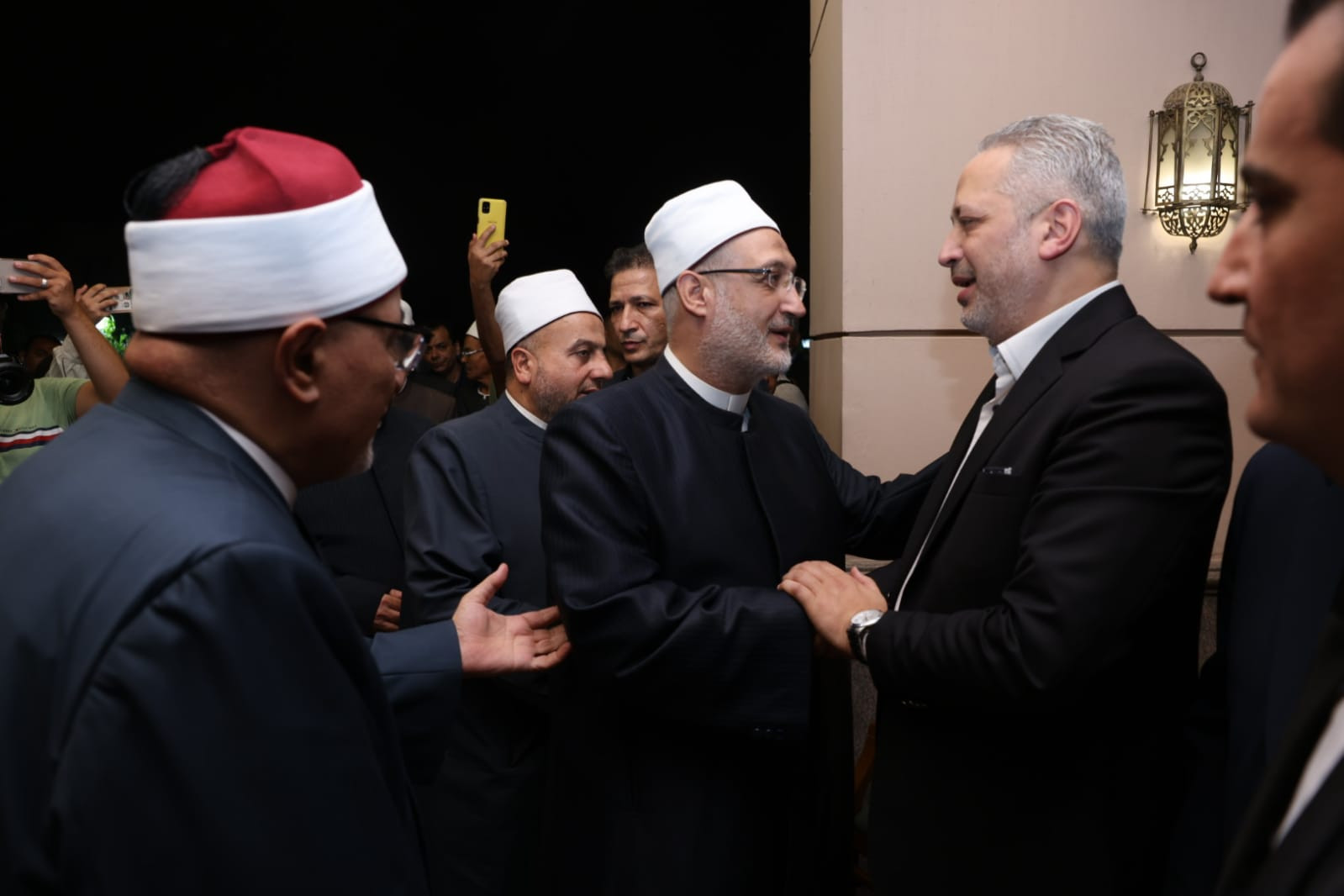 عزاء والدة تامر أمين