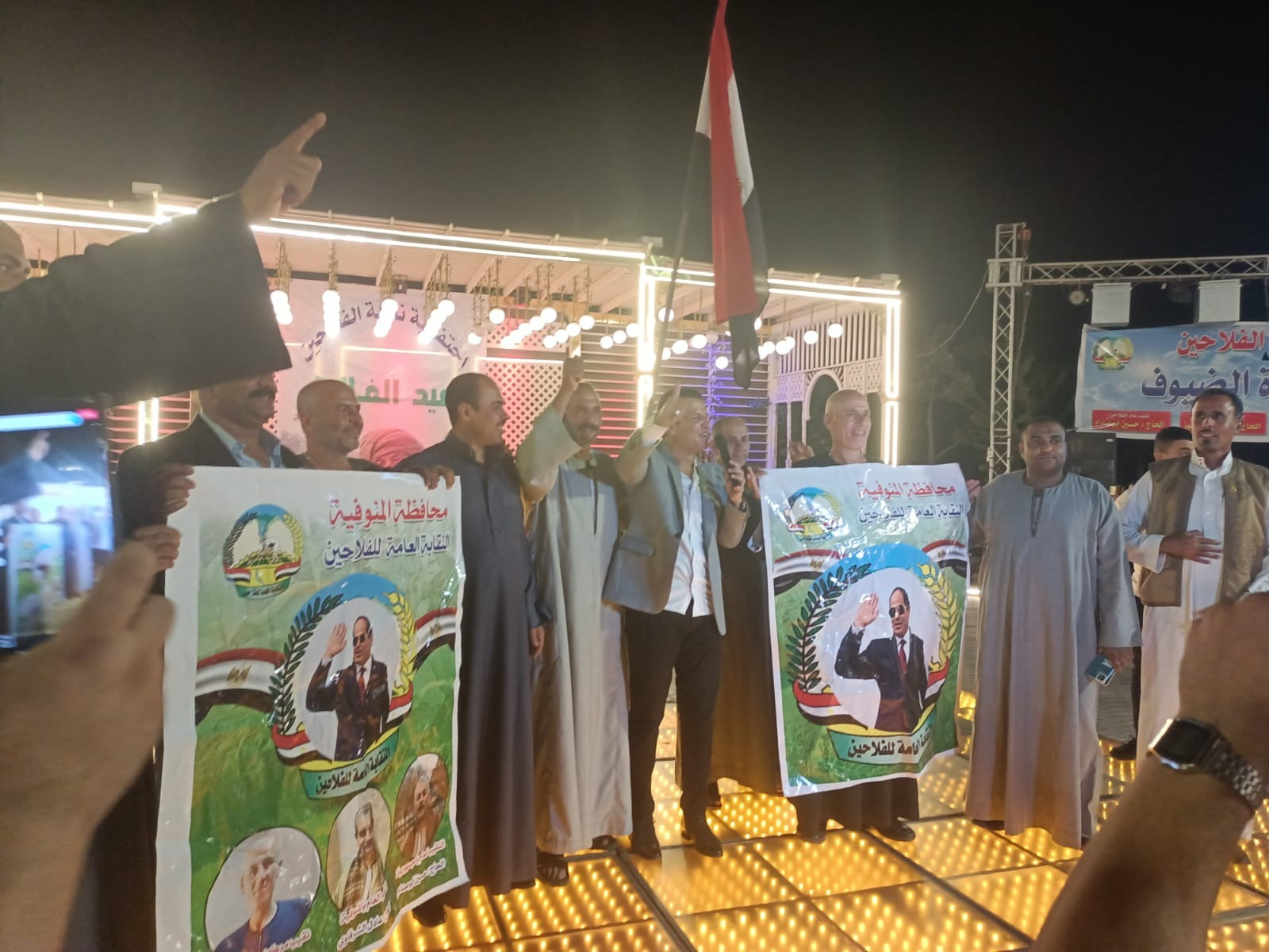 فلاحو الشرقية يناشدون السيسي بالترشح في الانتخابات الرئاسية المقبلة