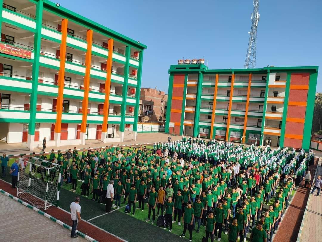 مدارس حياة كريمة