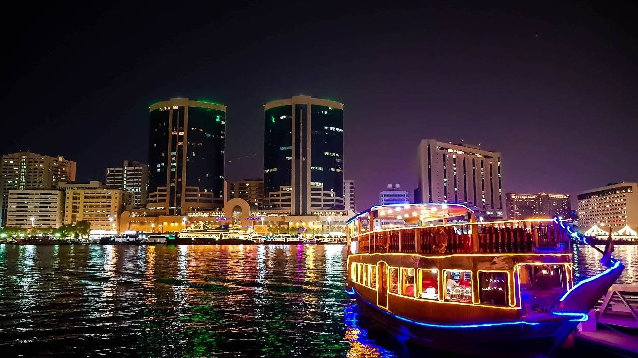 الاحتفال بعيد الحب