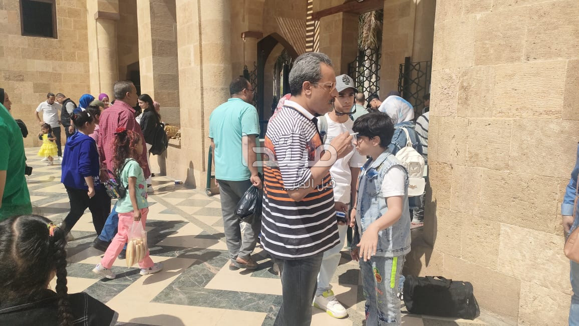 الاحتفال بشم النسيم في حديقة الأزهر الاحتفال بشم النسيم في حديقة الأزهر