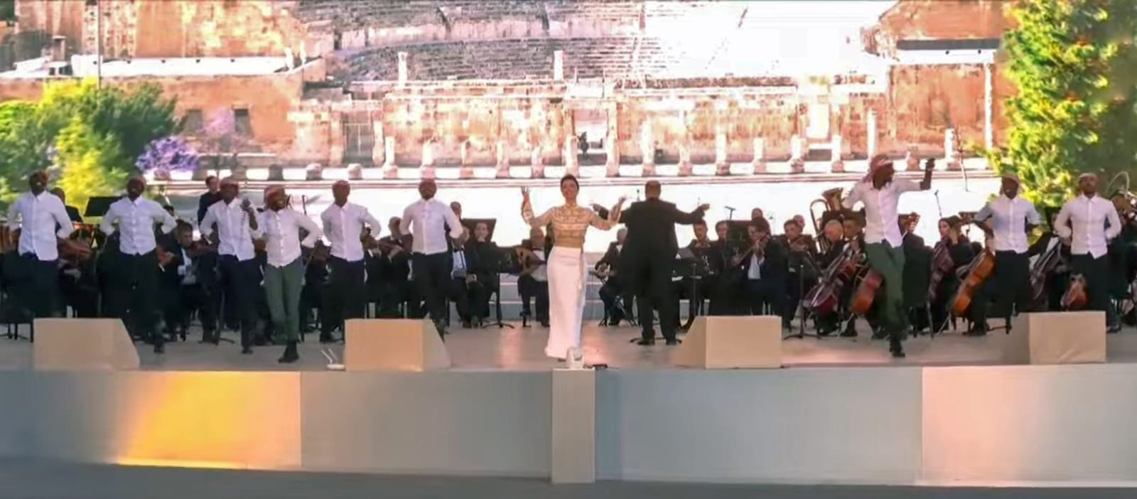 ديانا كرزون ديانا كرزون