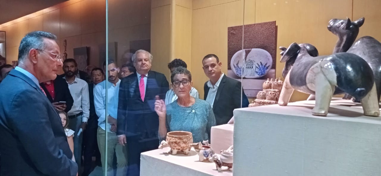 تراث الفن الشعبي في مصر وبيرو