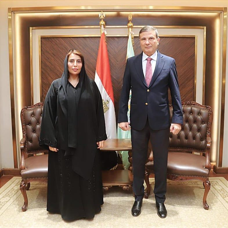 وزير الزراعة وسفيرة الإمارات