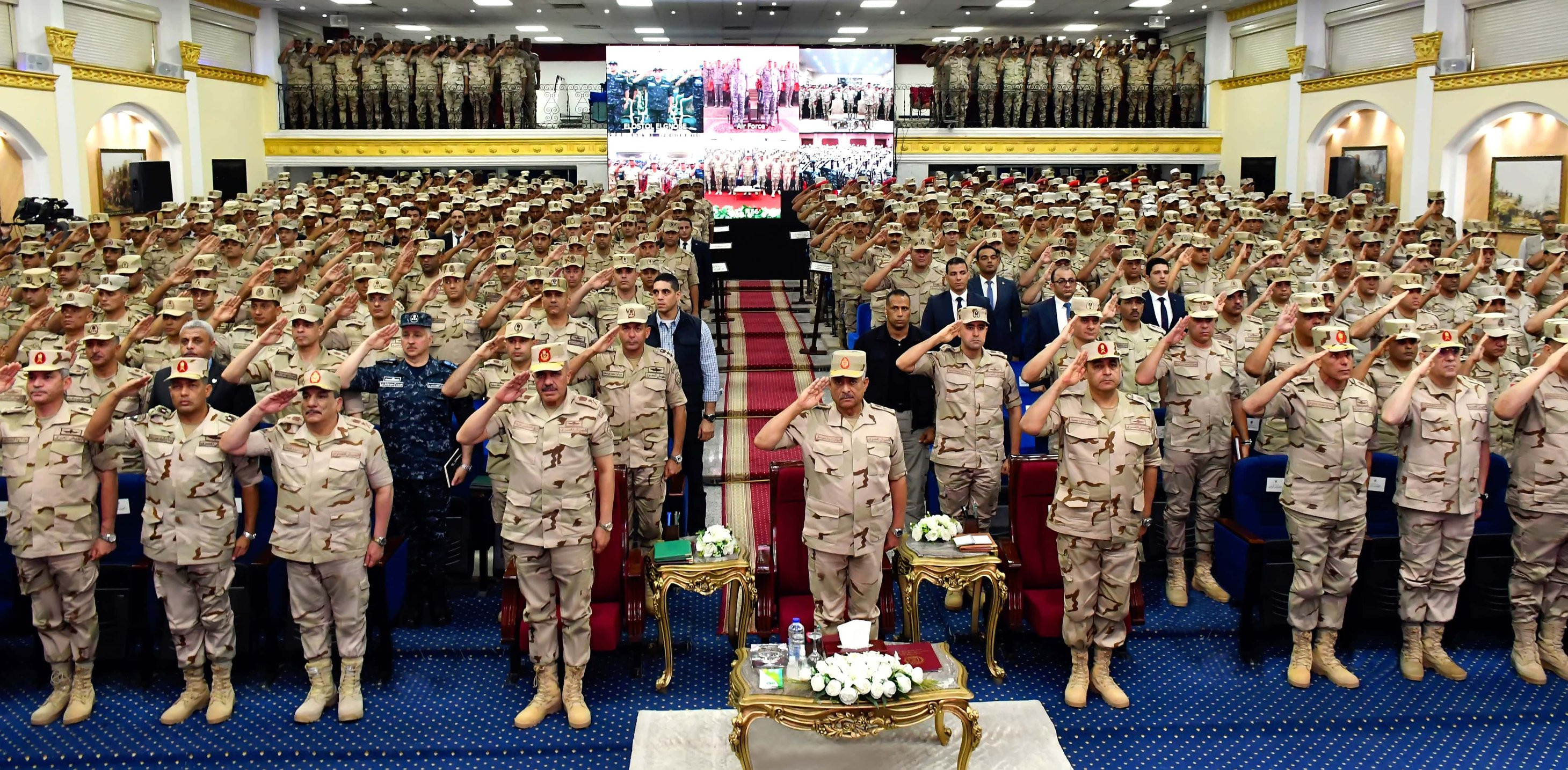 وزير الدفاع وزير الدفاع