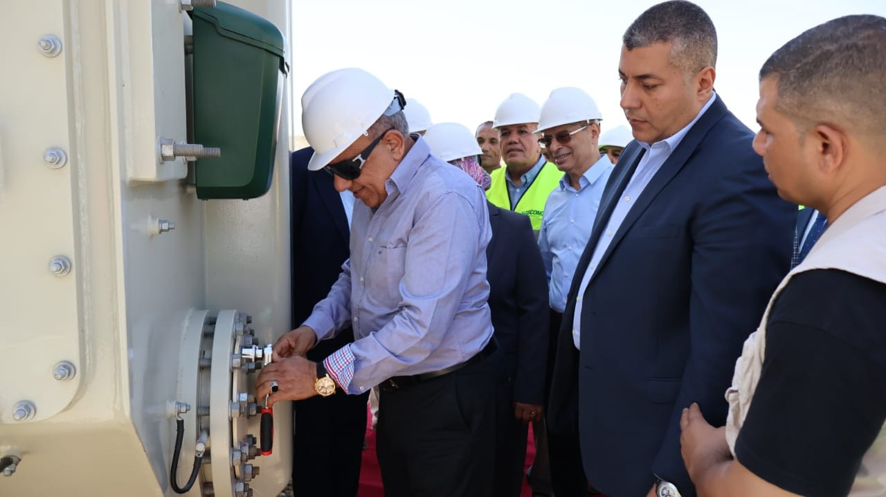 وزير الكهرباء من محطة بدر