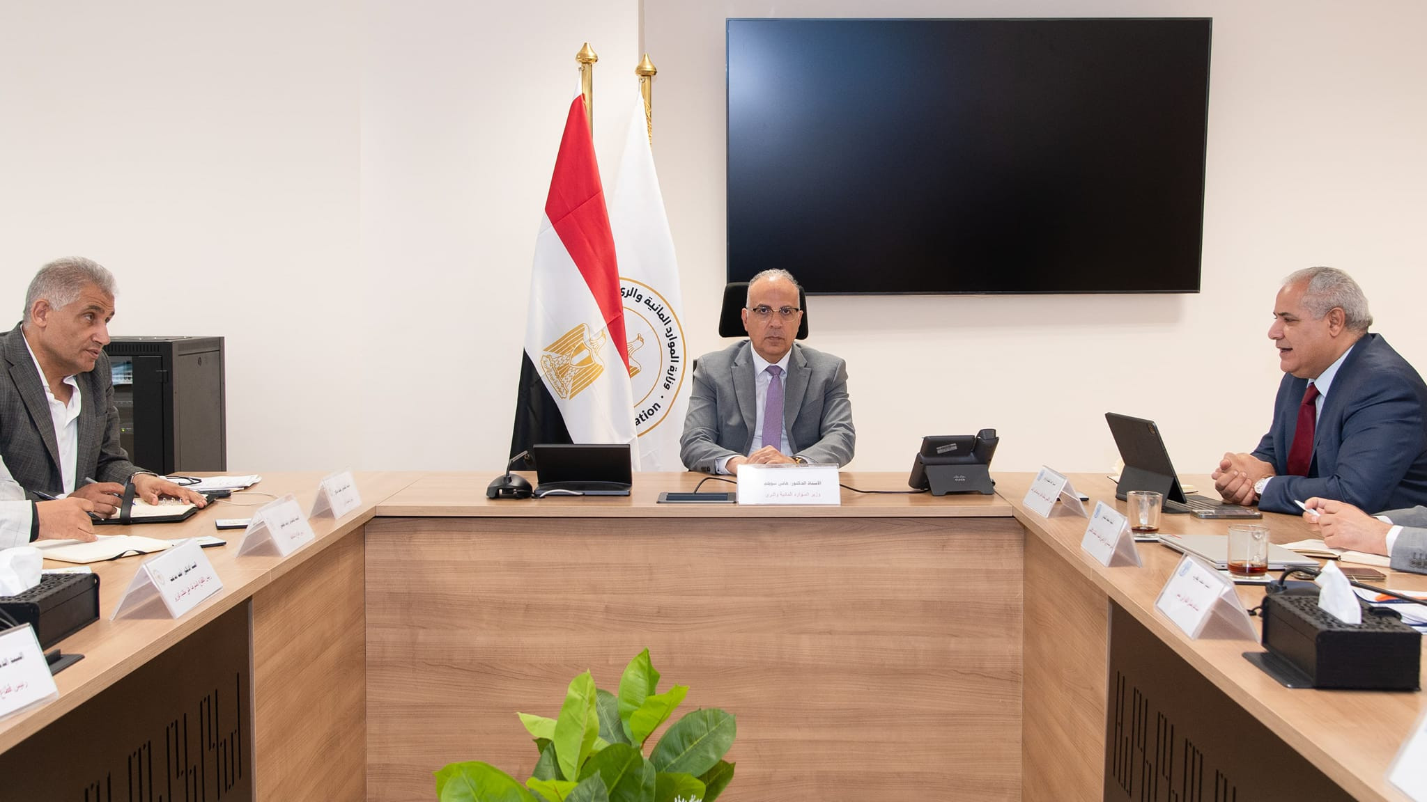 وزير الرى وزير الرى