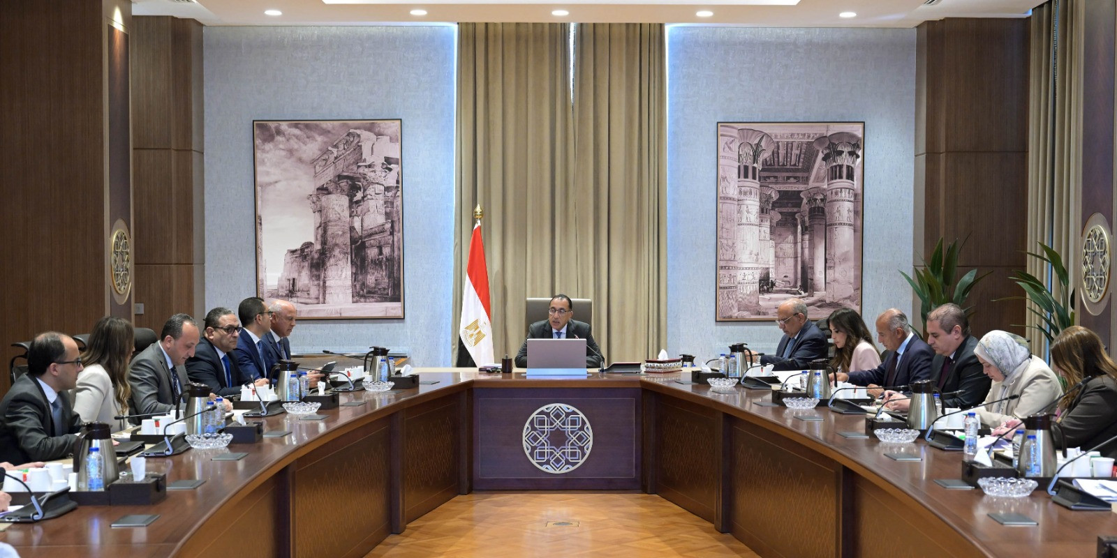 اجتماع رئيس الوزراء