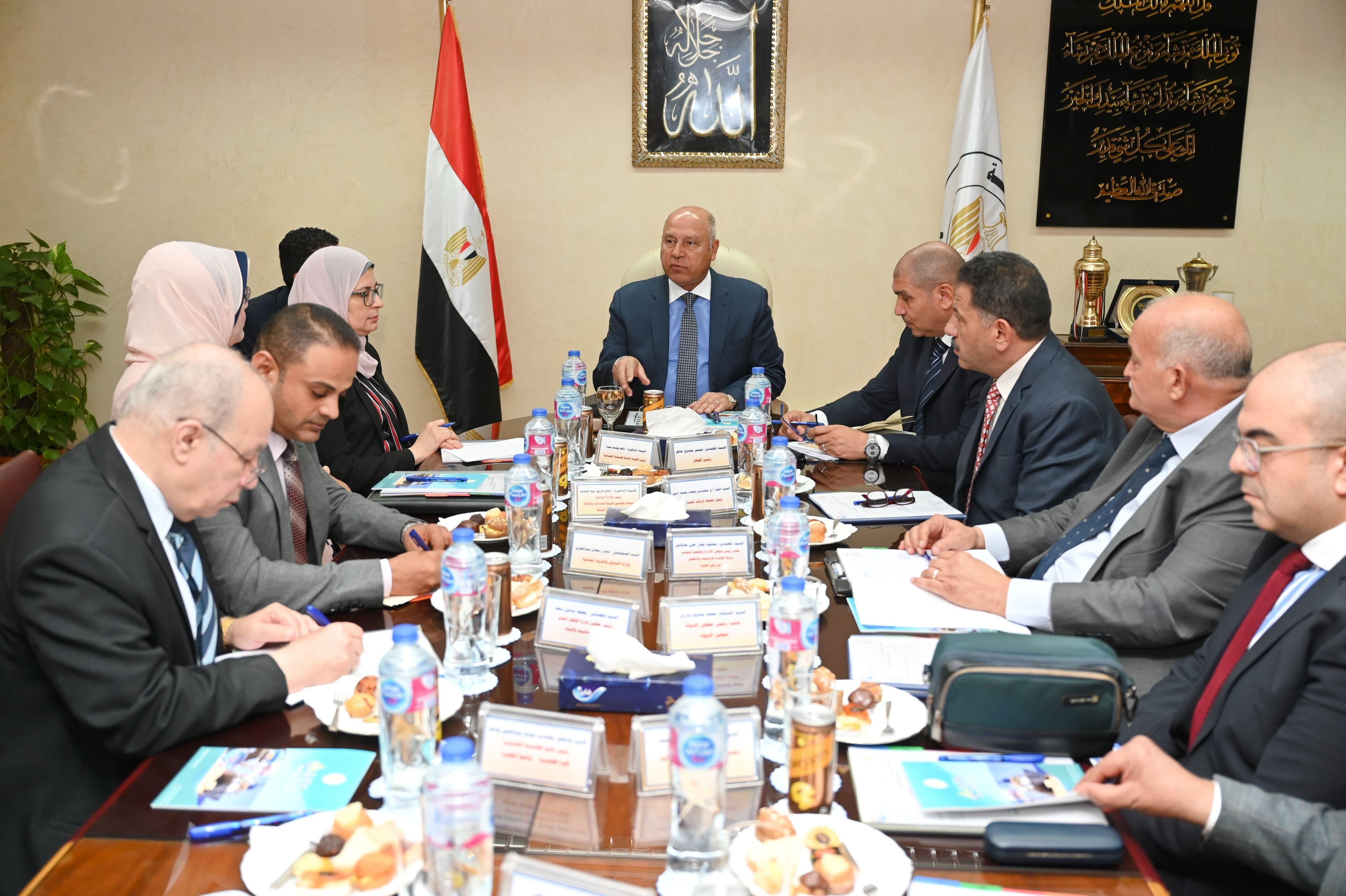 وزير الصناعة