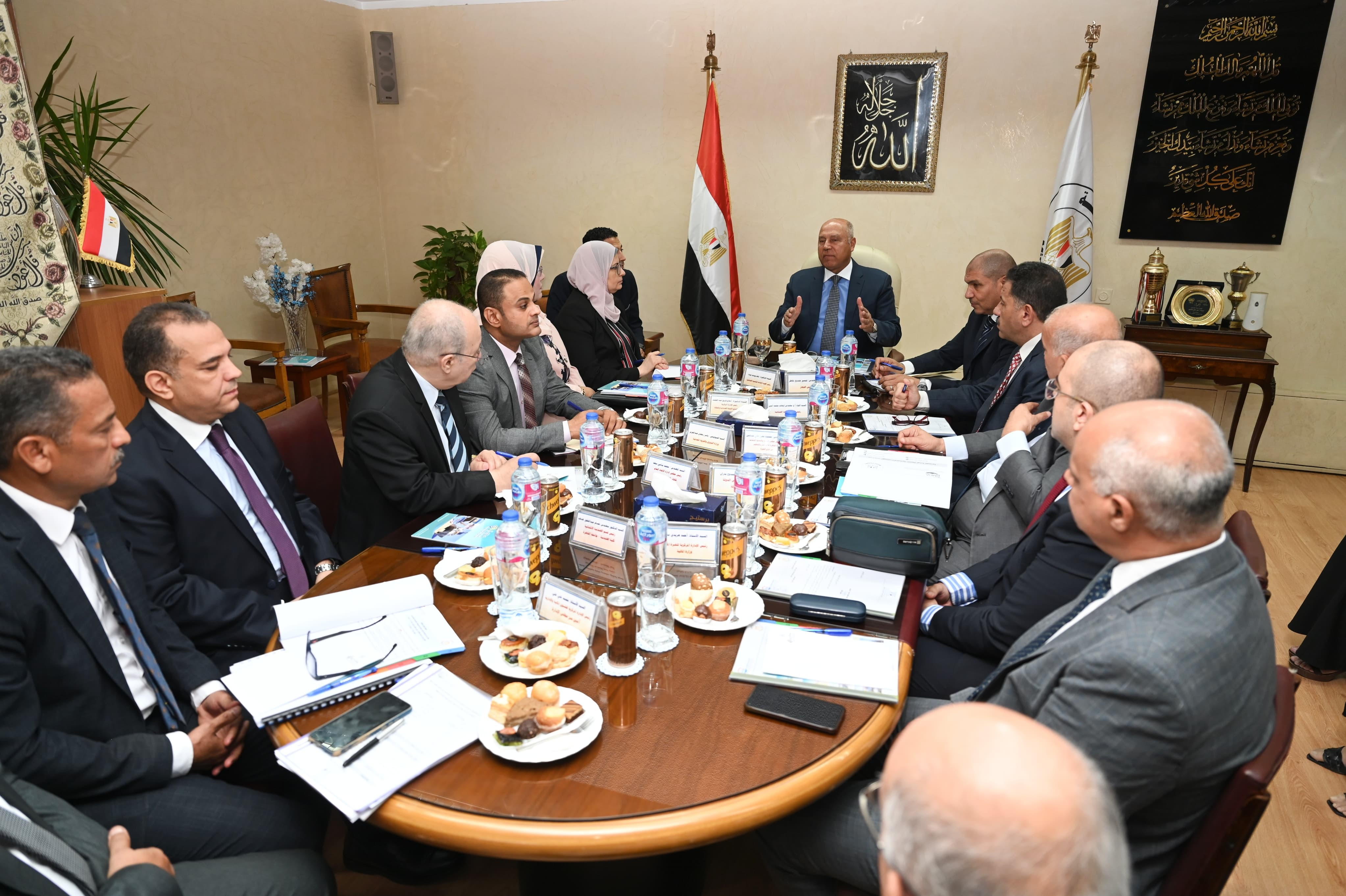 وزير الصناعة