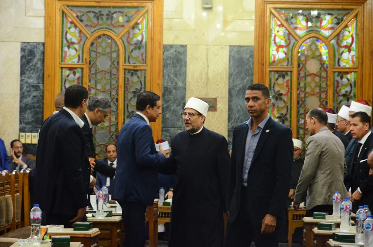عزاء والدة الدكتور جابر طايع بدار المناسبات بعمر مكرم