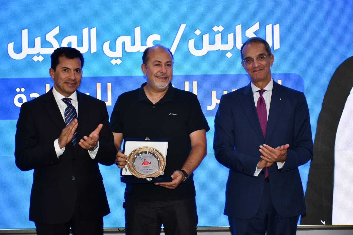 وزيرا الرياضة والاتصالات يكرمان &laquo;الجندي&raquo;