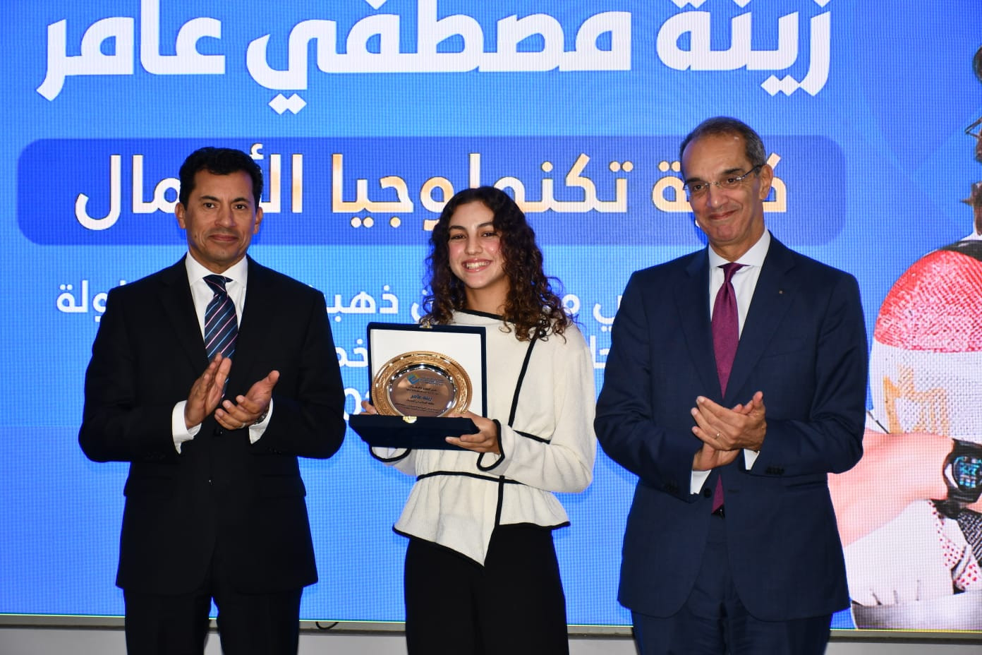 وزيرا الرياضة والاتصالات يكرمان &laquo;الجندي&raquo;