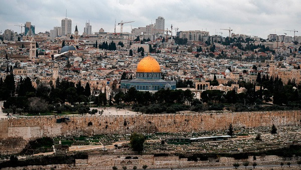 اشتباكات عنيفة بين الشرطة الإسرائيلية والحريديم في القدس المحتلة