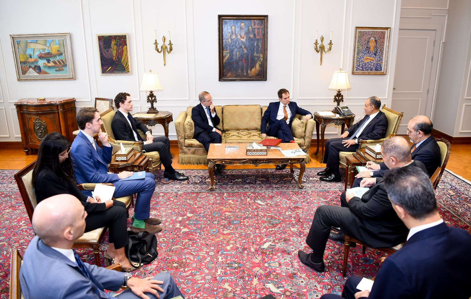 وزير الخارجية يستقبل وزير الدولة البريطاني للشرق الأوسط وشمال إفريقيا