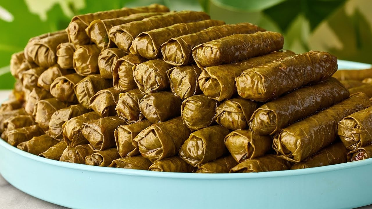 طريقة تحضير محشي ورق العنب في المنزل