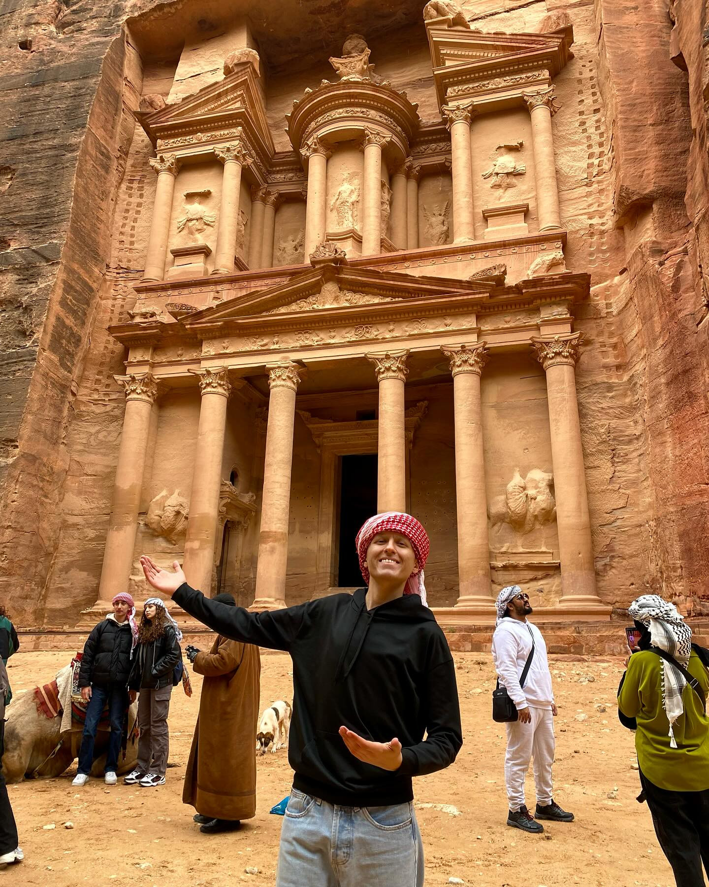 أيمن العلي