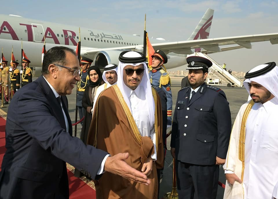 رئيس الوزراء يستقبل نظيره القطري