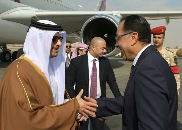 رئيس الوزراء يستقبل نظيره القطري