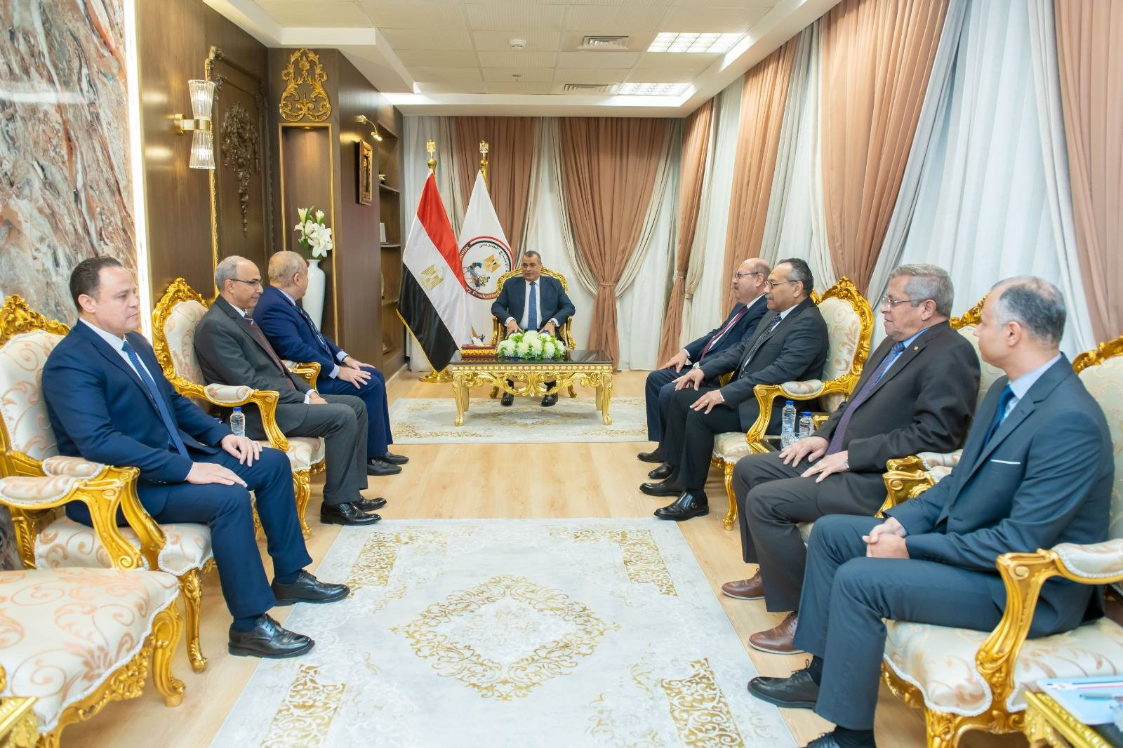 وزير الإنتاج الحربى وسفير مصر بالمغرب