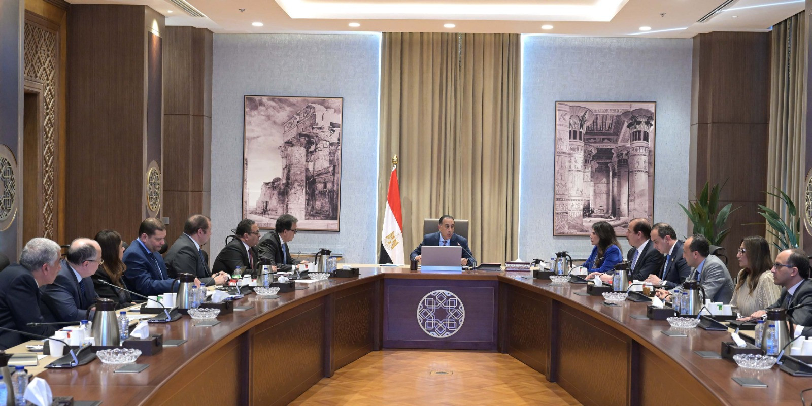 رئيس الوزراء يتابع الموقف التنفيذي لمنظومة التأمين الصحي الشامل