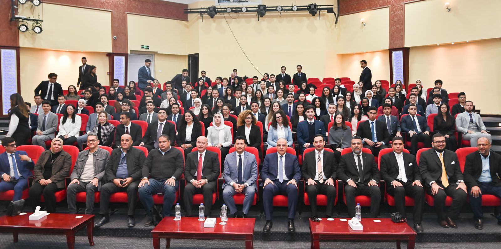 حوار مفتوح حول قضايا التنمية المستدامة