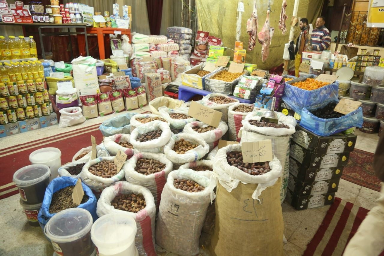 خبير اقتصادي يطلق دليلاً للمواطن الذكي: اشترِ احتياجاتك الآن قبل ارتفاع الأسعار