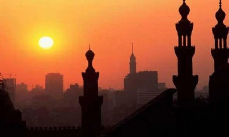 موعد أذان المغرب ثالث أيام رمضان 2026: تعجيل الإفطار وفوائد التخفيف قبل التراويح