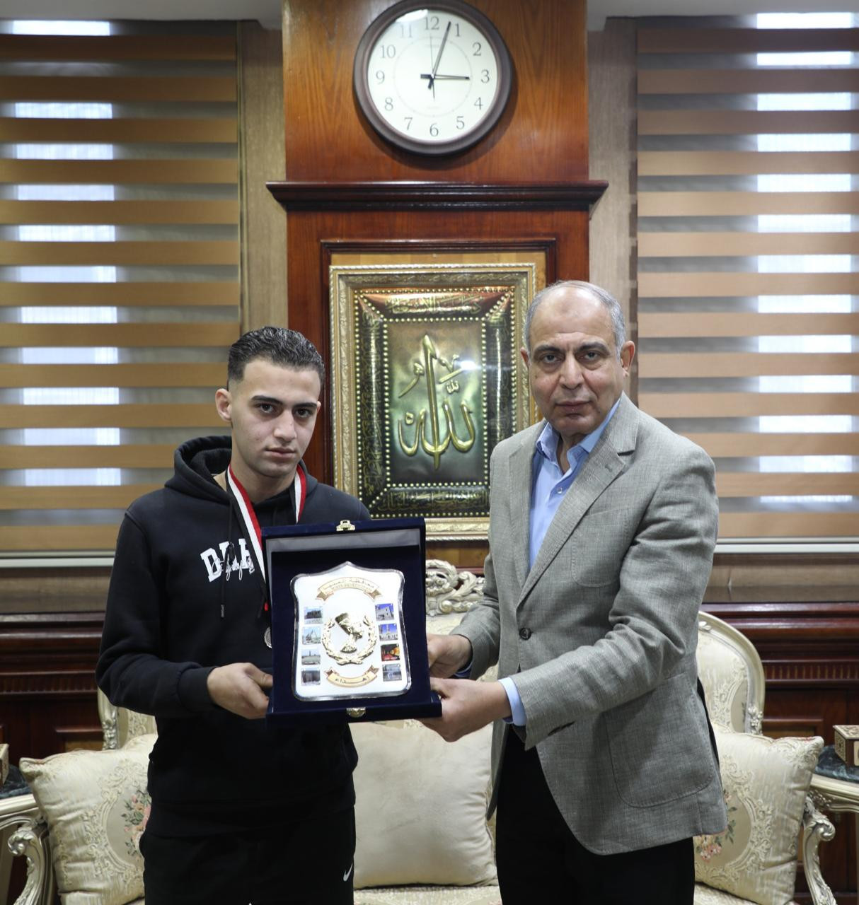 صور اللقاء