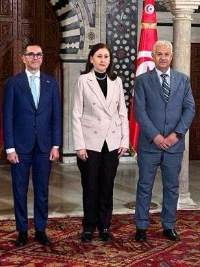 وزير الاستثمار ورئيسة الوزراء التونسية