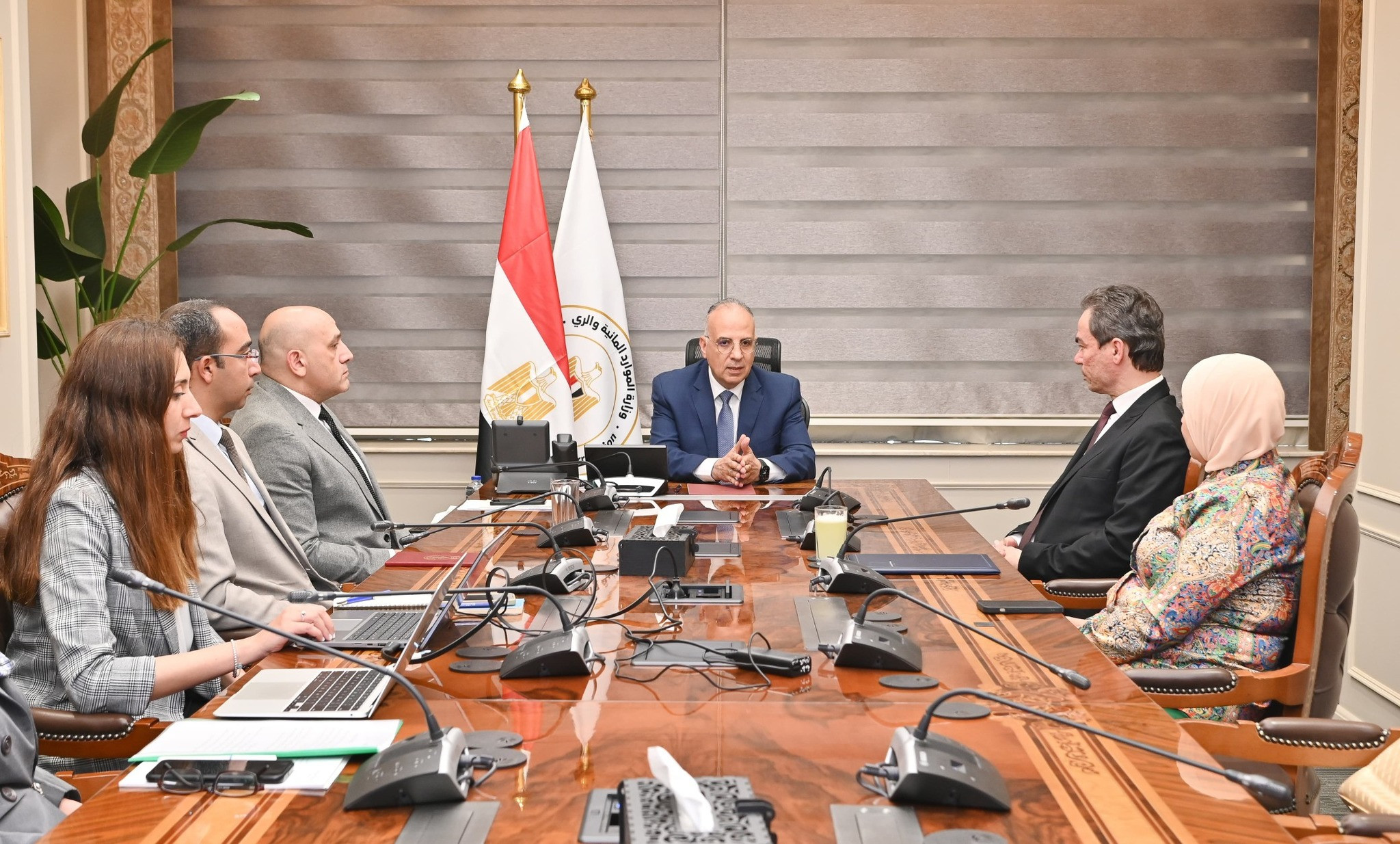 وزير الرى وأحمد المسلمانى