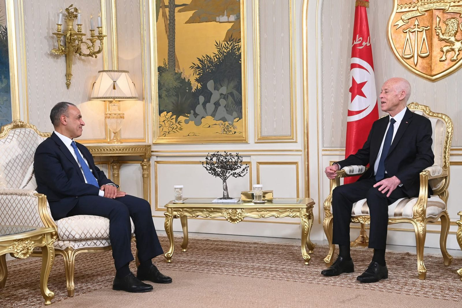 وزير الخارجية والرئيس التونسي