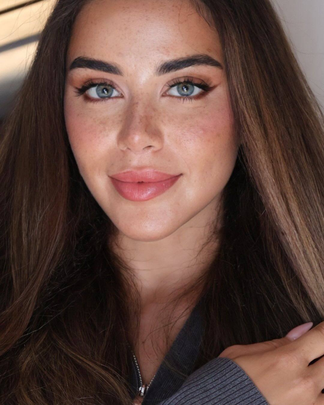 يارا السكري