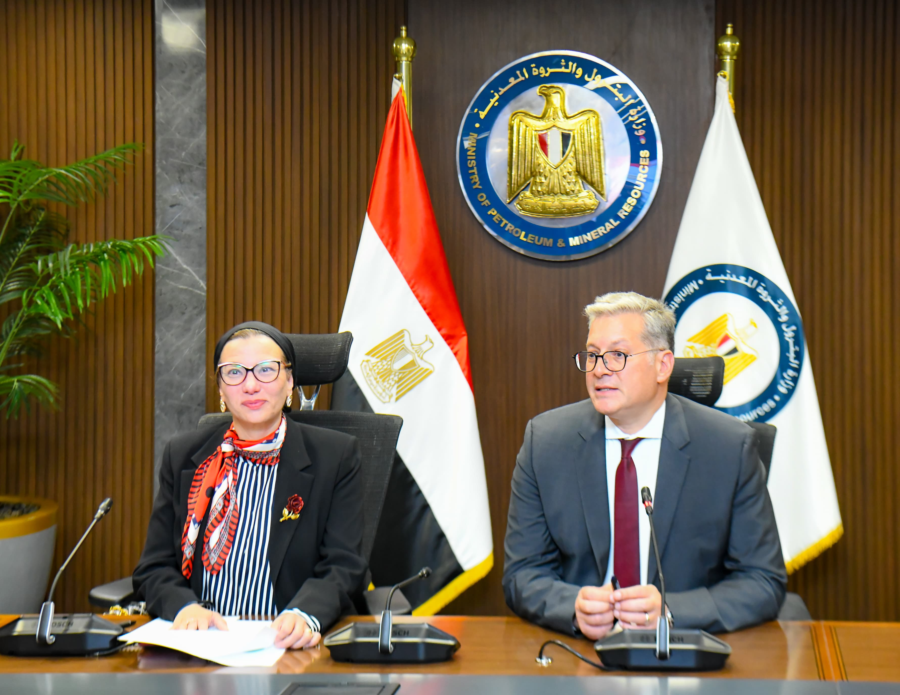 صور الاجتماع