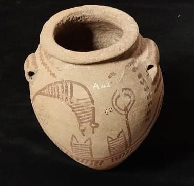القطع الأثرية