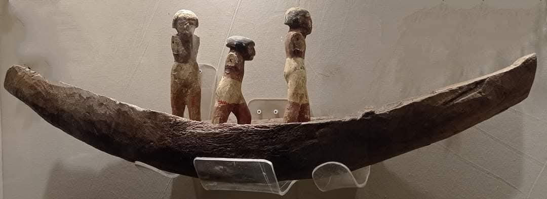 القطع الأثرية